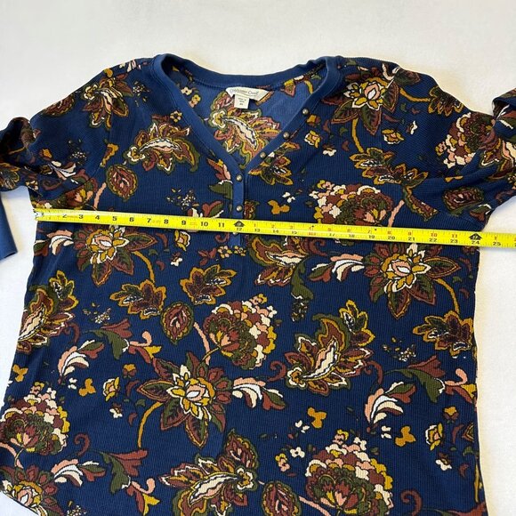 Coldwater Creek Waffle Knit Vintage Vibe Henley Top Blue Jewel Tone Florals 2X - Picture 9 of 11